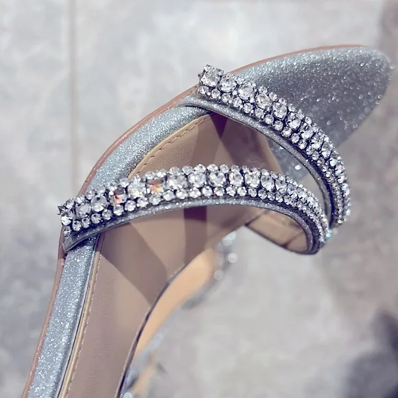 Jewel Badgley Mischka Rosa Sandals in Silver Size 10M in Box